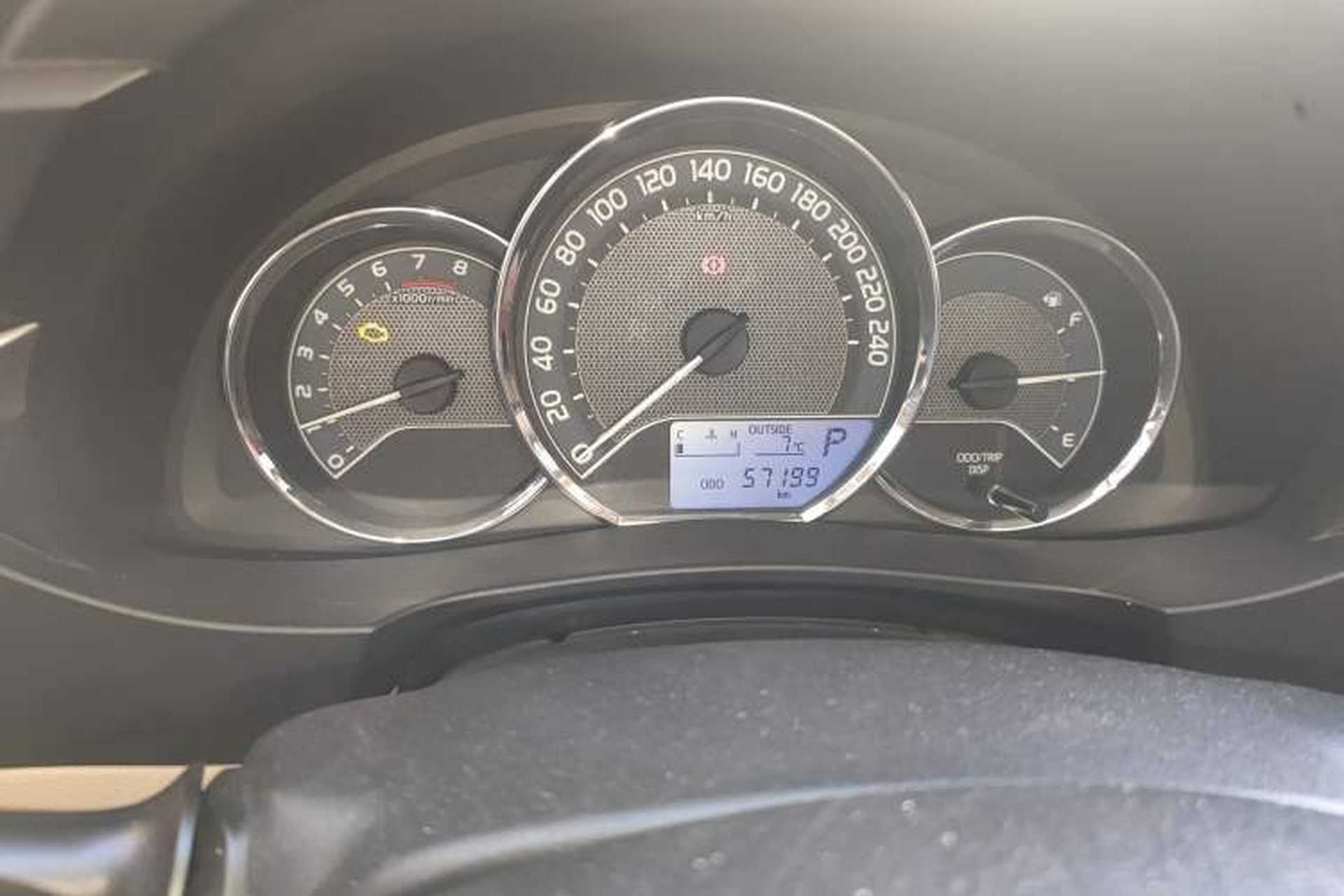 Used Toyota Corolla 2014 1.6L CVT GL Instrument Cluster