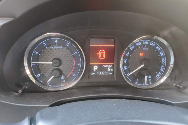 Used Toyota Corolla 2014 1.6L CVT GL-i Leather Edition Instrument Cluster