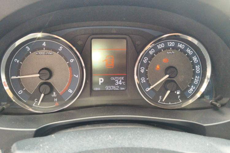 Used Toyota Corolla 2014 1.6L CVT GL-i Leather Edition Instrument Cluster
