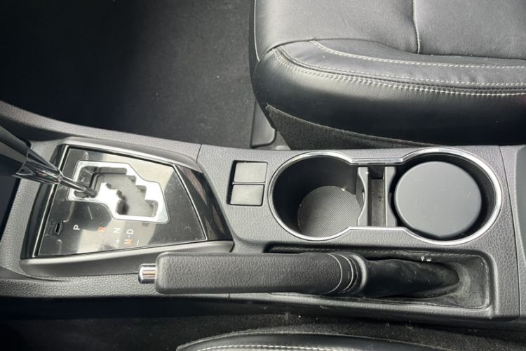 Used Toyota Corolla 2014 1.6L CVT GL-i Leather Edition Interior 11