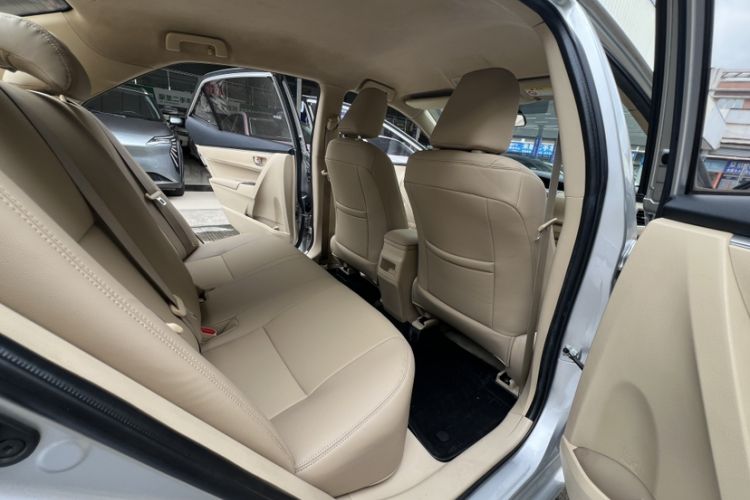 Used Toyota Corolla 2014 1.6L CVT GL Interior 2