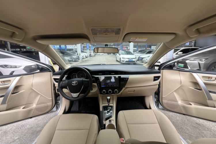 Used Toyota Corolla 2014 1.6L CVT GL Interior 4