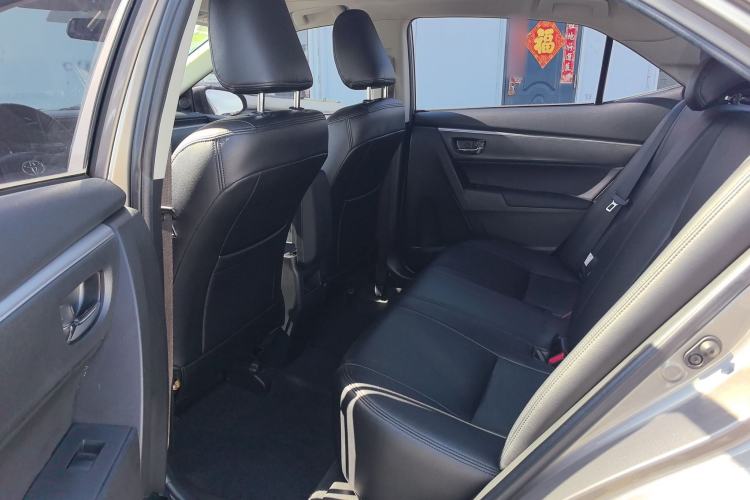 Used Toyota Corolla 2014 1.6L CVT GL-i Interior 4