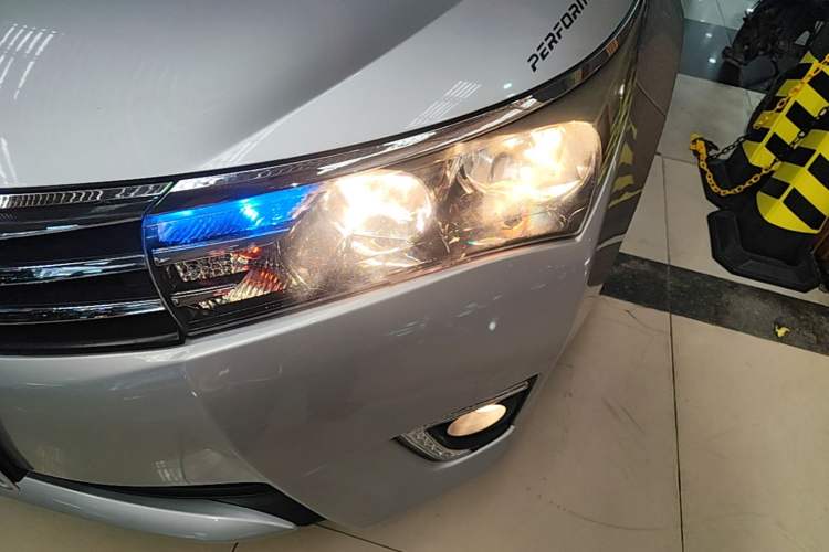 Used Toyota Corolla 2014 1.6L CVT GL Left Front Headlight