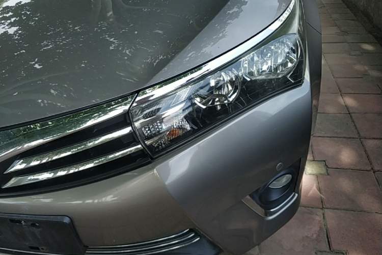 Used Toyota Corolla 2014 1.6L CVT GL-i Left Front Headlight