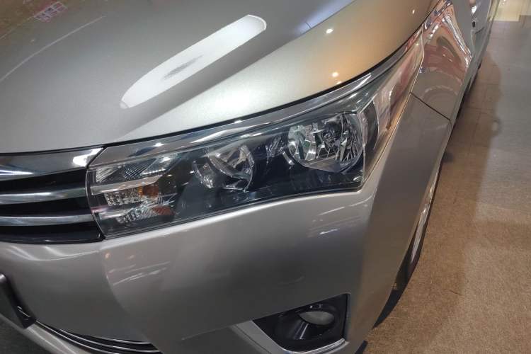 Used Toyota Corolla 2014 1.6L CVT GLX-i Left Front Headlight