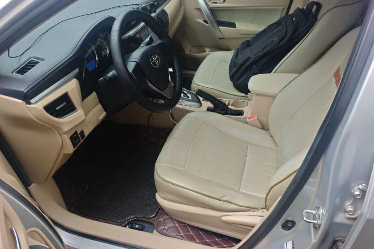 Used Toyota Corolla 2014 1.6L CVT GL Left Front Seat