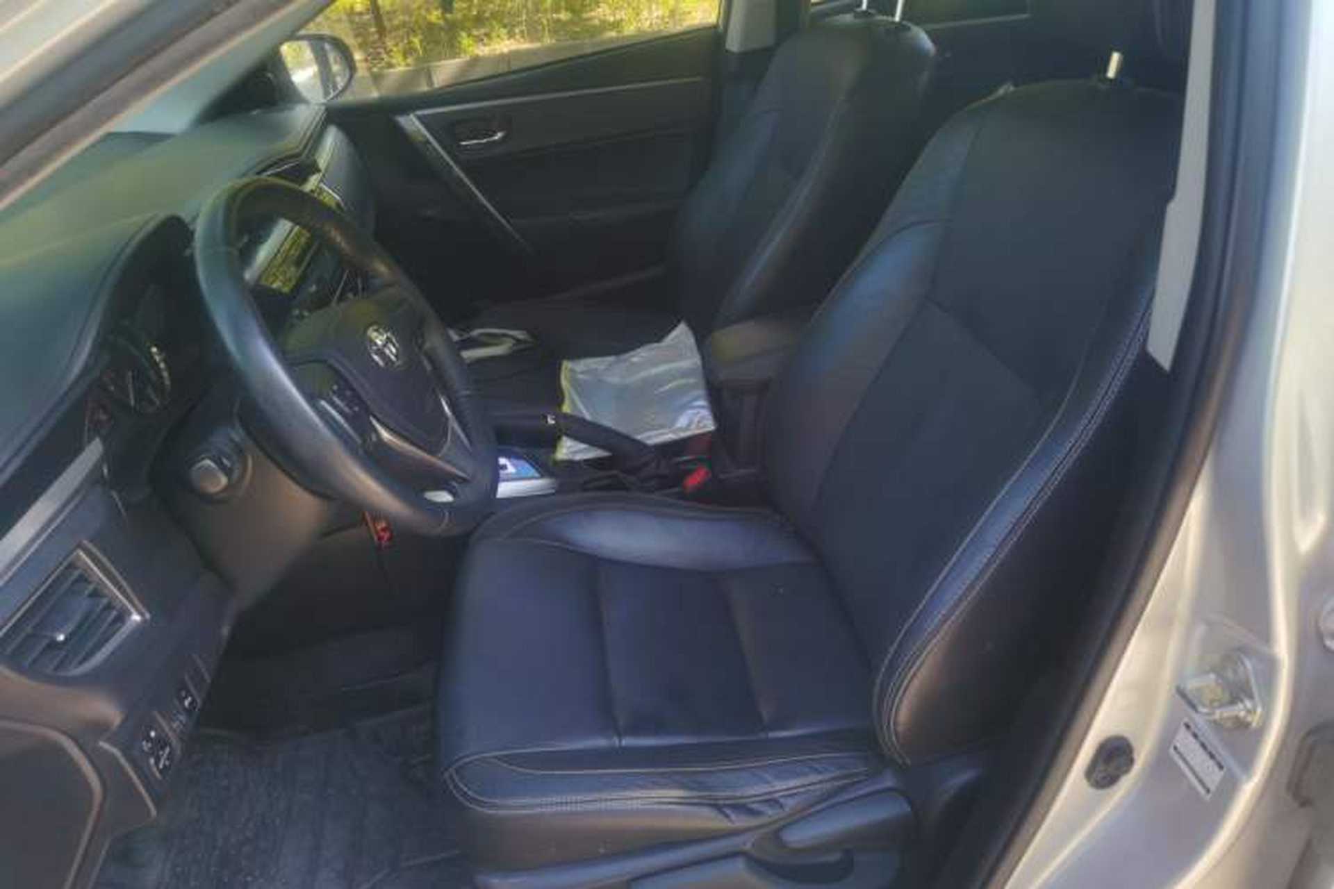 Used Toyota Corolla 2014 1.6L CVT GL-i Leather Edition Left Front Seat
