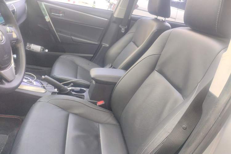 Used Toyota Corolla 2014 1.6L CVT GL-i Leather Edition Left Front Seat