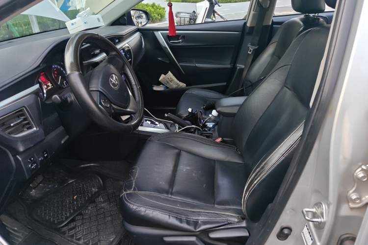 Used Toyota Corolla 2014 1.6L CVT GL-i Leather Edition Left Front Seat