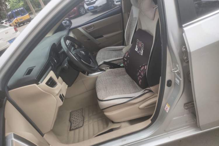 Used Toyota Corolla 2014 1.6L CVT GL Left Front Seat