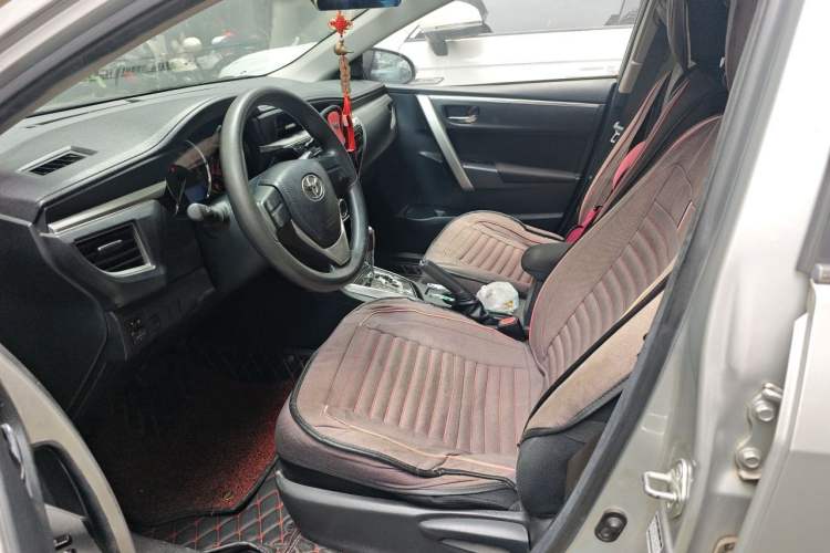 Used Toyota Corolla 2014 1.6L CVT GL Left Front Seat