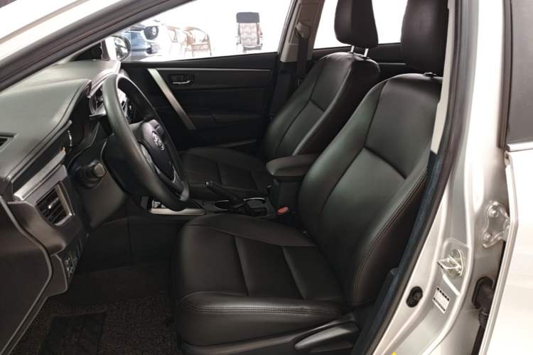 Used Toyota Corolla 2014 1.6L CVT GL Left Front Seat