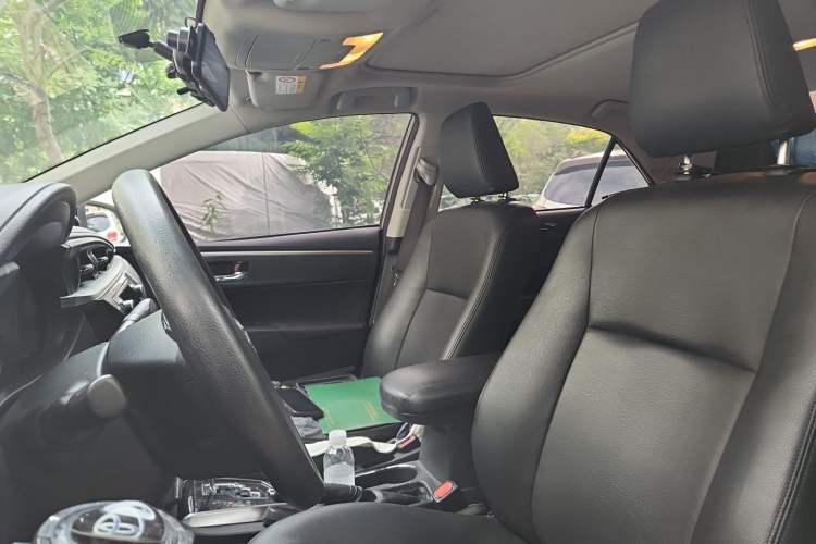Used Toyota Corolla 2014 1.6L CVT GL-i Left Front Seat