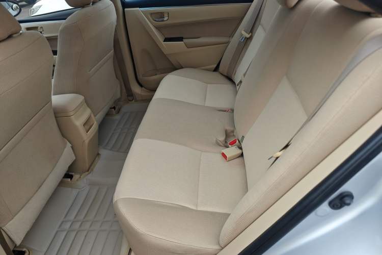 Used Toyota Corolla 2014 1.6L CVT GL-i Left Rear Seat