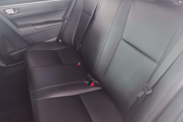 Used Toyota Corolla 2014 1.6L CVT GL-i Left Rear Seat
