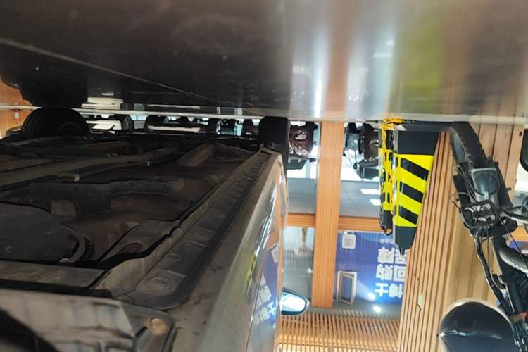 Used Toyota Corolla 2014 1.6L CVT GL Left Side Sill