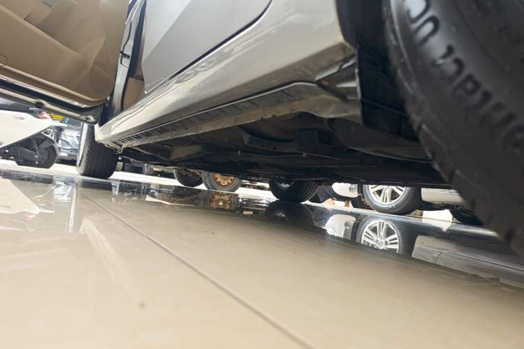 Used Toyota Corolla 2014 1.6L CVT GL Left Side Sill
