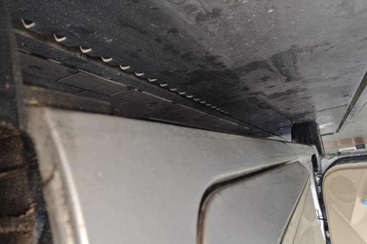 Used Toyota Corolla 2014 1.6L CVT GL-i Left Side Sill