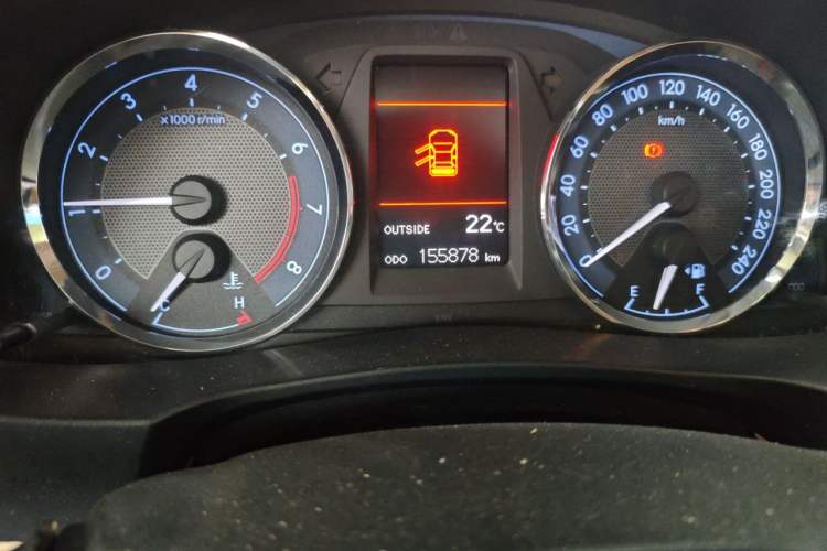 Used Toyota Corolla 2014 1.6L Manual GL-i Odometer Close Up