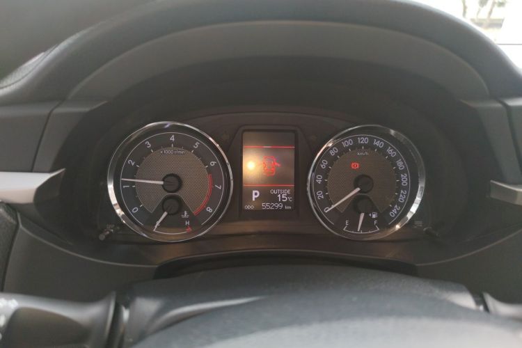 Used Toyota Corolla 2014 1.6L CVT GL-i Odometer Close Up