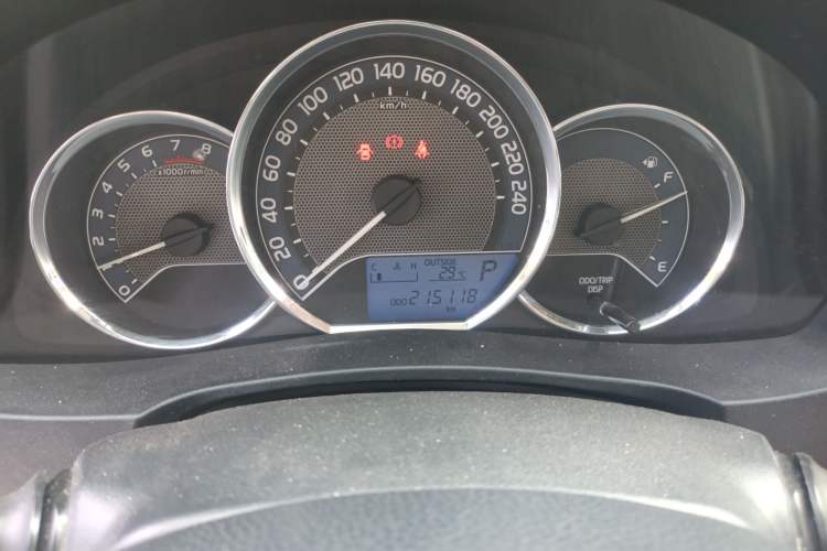 Used Toyota Corolla 2014 1.6L CVT GL Odometer Close Up