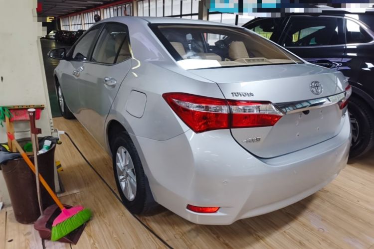 Used Toyota Corolla 2014 1.6L CVT GL Rear Left 45 Deg