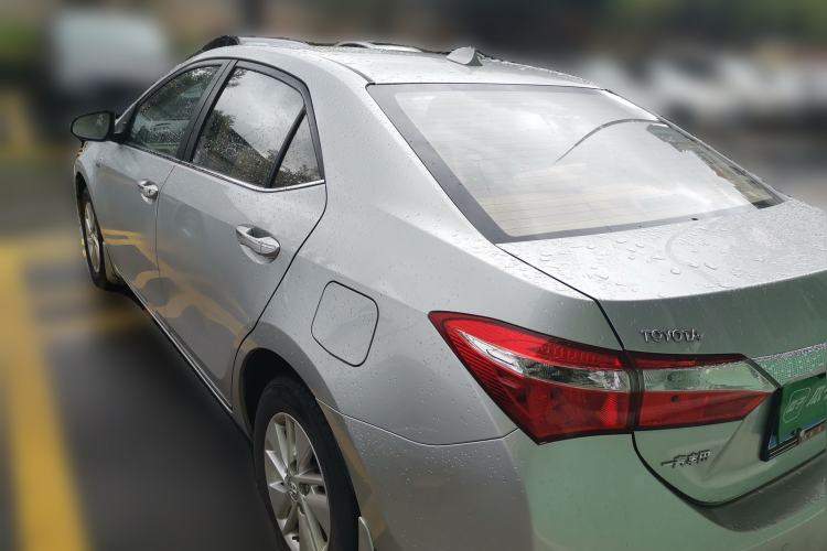 Used Toyota Corolla 2014 1.6L CVT GL Rear Left 45 Deg