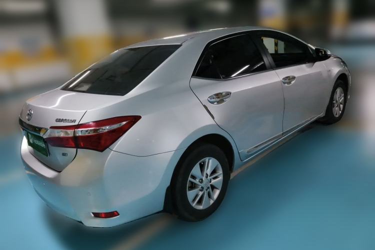 Used Toyota Corolla 2014 1.6L CVT GL-i Rear Right 45 Deg