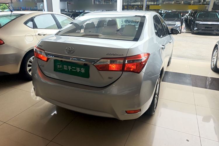 Used Toyota Corolla 2014 1.6L CVT GL Rear Right 45 Deg