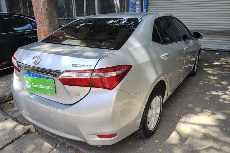 Used Toyota Corolla 2014 1.6L CVT GL-i Rear Right 45 Deg