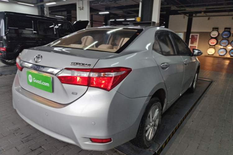 Used Toyota Corolla 2014 1.6L CVT GL-i Rear Right 45 Deg