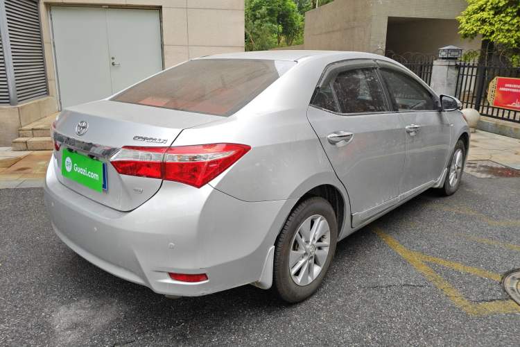 Used Toyota Corolla 2014 1.6L CVT GL-i Rear Right 45 Deg