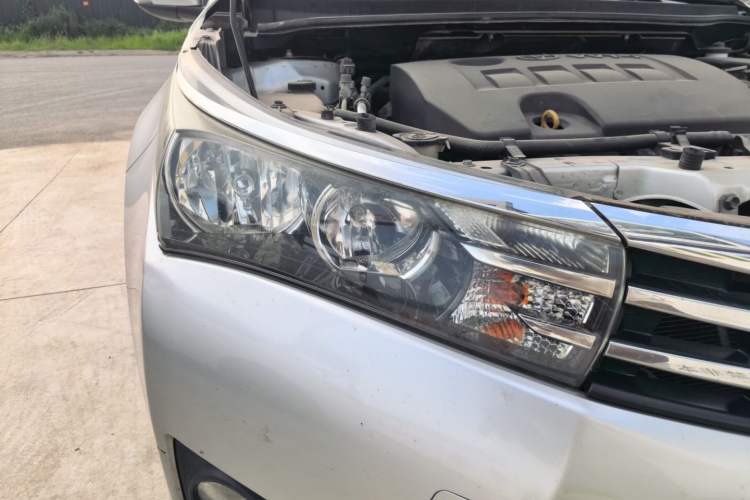 Used Toyota Corolla 2014 1.6L Manual GL Right Front Headlight