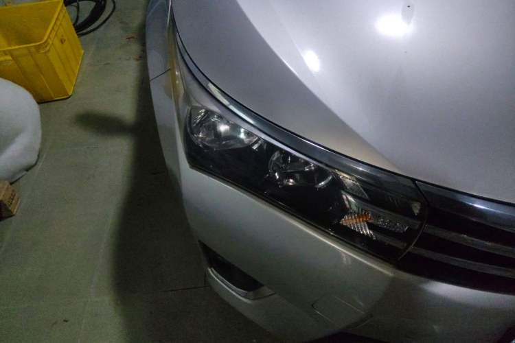 Used Toyota Corolla 2014 1.6L CVT GL Right Front Headlight