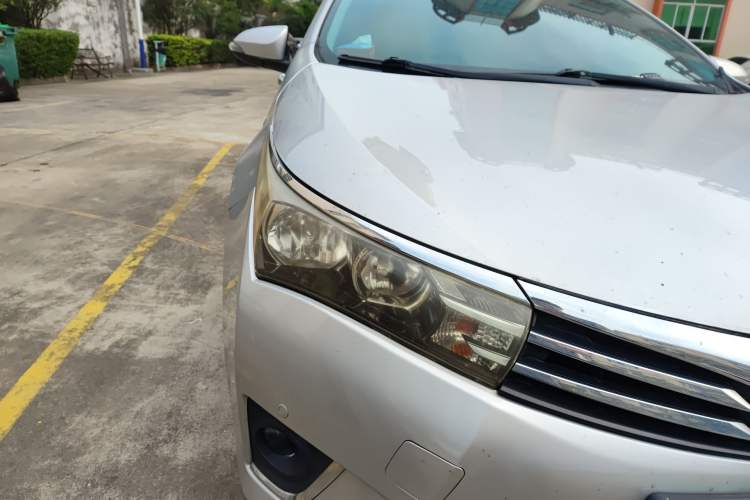 Used Toyota Corolla 2014 1.6L CVT GL-i Right Front Headlight