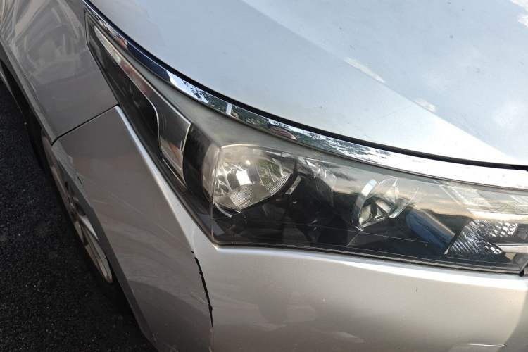 Used Toyota Corolla 2014 1.6L CVT GL-i Leather Edition Right Front Headlight