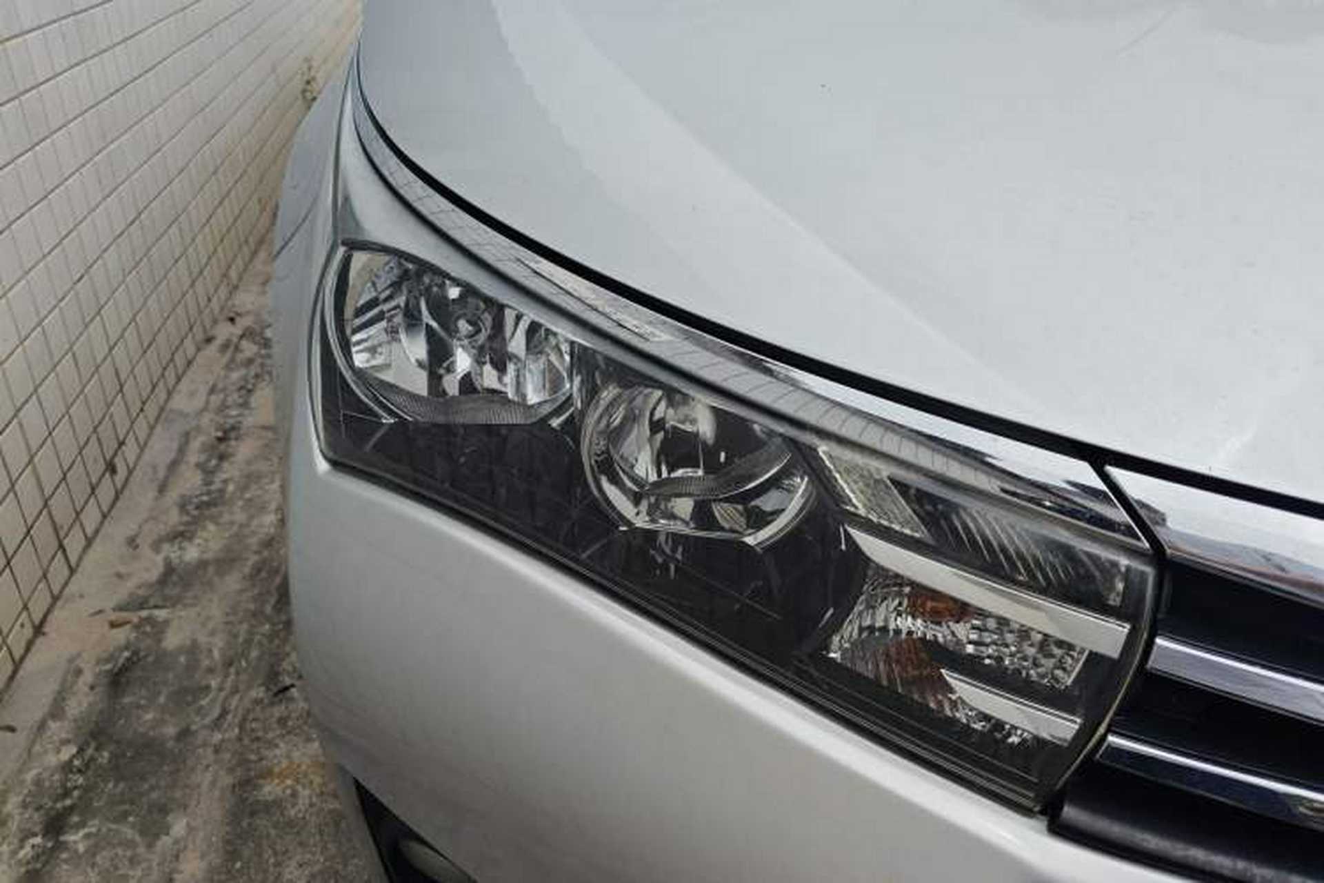 Used Toyota Corolla 2014 1.6L CVT GL Right Front Headlight