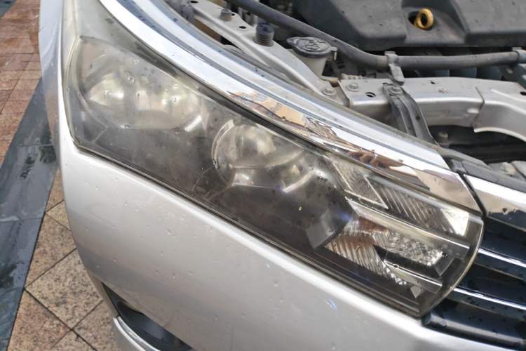 Used Toyota Corolla 2014 1.6L CVT GL Right Front Headlight