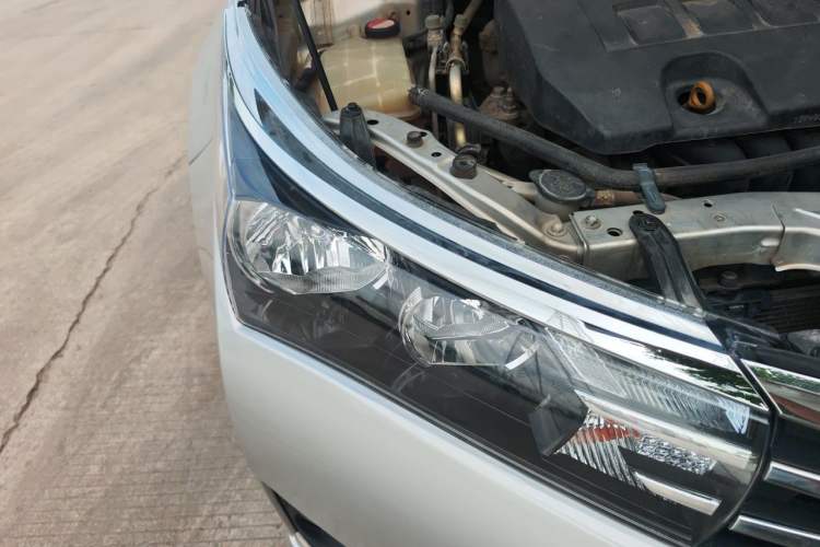Used Toyota Corolla 2014 1.6L CVT GL Right Front Headlight