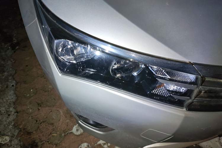Used Toyota Corolla 2014 1.6L CVT GL Right Front Headlight