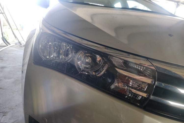 Used Toyota Corolla 2014 1.6L CVT GL-i Leather Edition Right Front Headlight