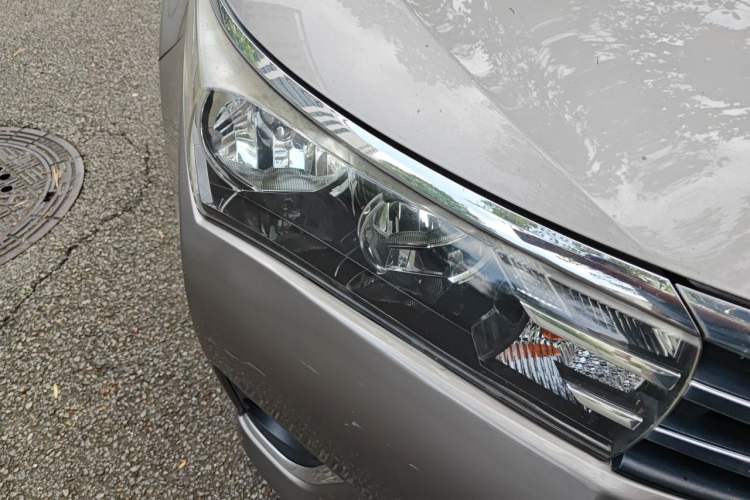 Used Toyota Corolla 2014 1.6L CVT GL Right Front Headlight