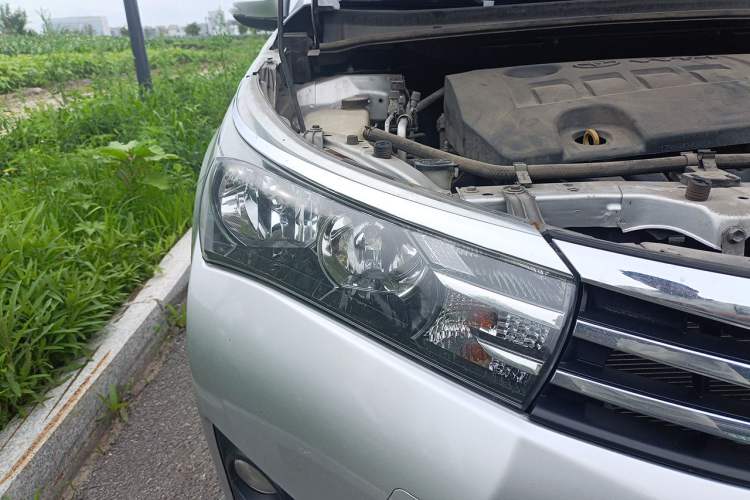 Used Toyota Corolla 2014 1.6L CVT GL Right Front Headlight