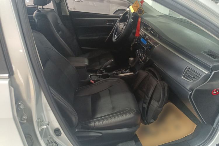 Used Toyota Corolla 2014 1.6L CVT GL-i Leather Edition Right Front Seat