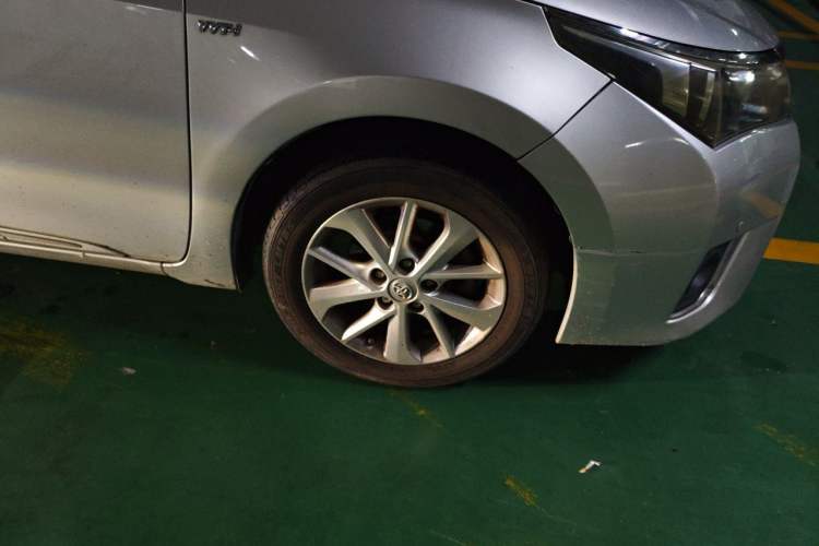 Used Toyota Corolla 2014 1.6L CVT GL-i Leather Edition Right Front Wheel Hub