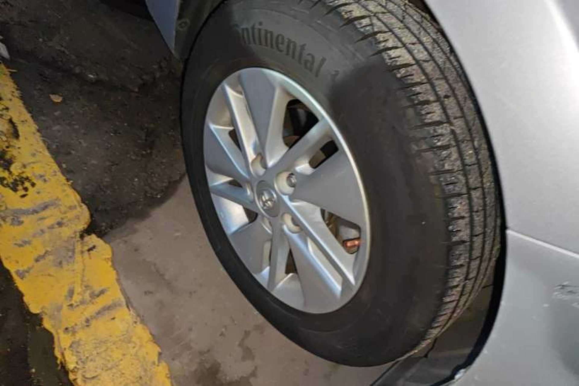 Used Toyota Corolla 2014 1.6L CVT GL Right Front Wheel Hub