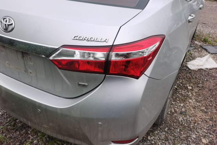 Used Toyota Corolla 2014 1.6L CVT GL Right Rear Taillight