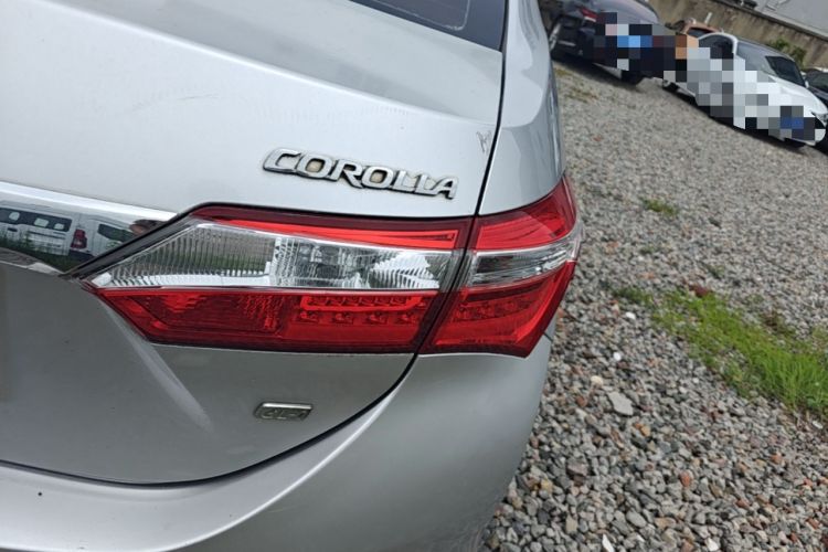 Used Toyota Corolla 2014 1.6L CVT GL-i Leather Edition Right Rear Taillight