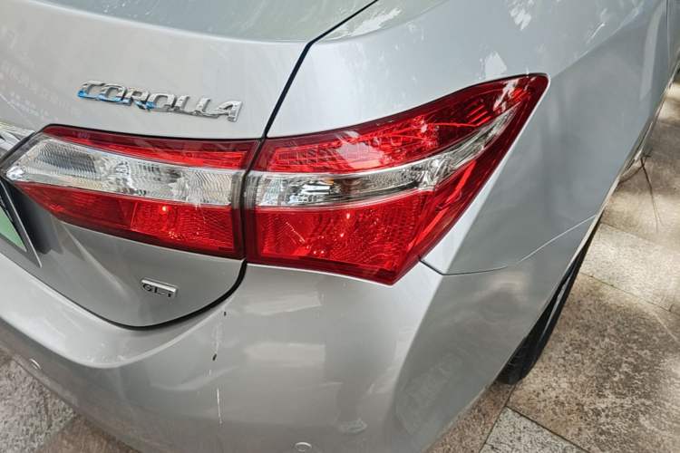 Used Toyota Corolla 2014 1.6L CVT GL-i Right Rear Taillight